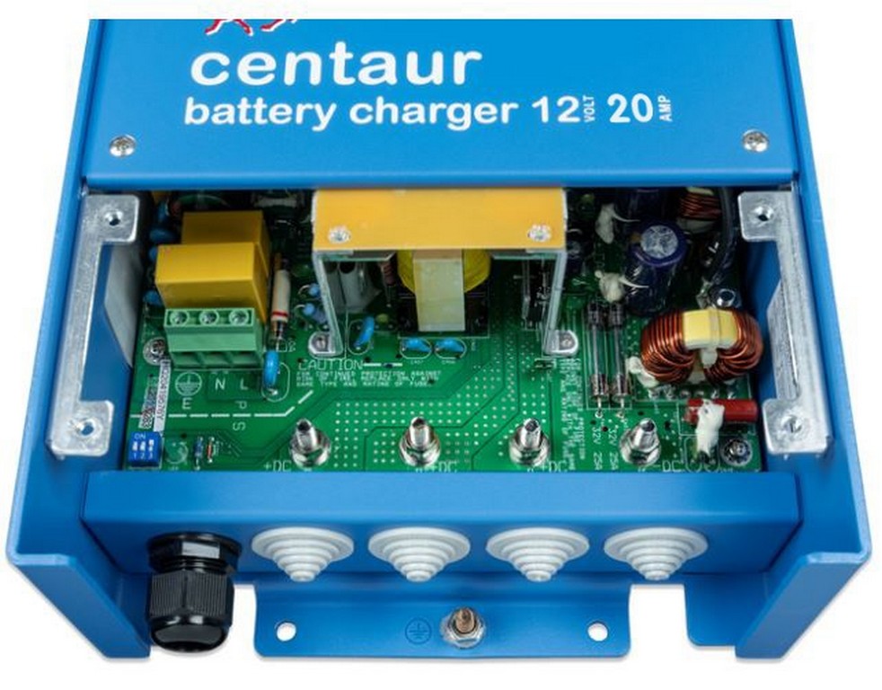 Victron Centaur lader 12/20 (3) 90-265V AC