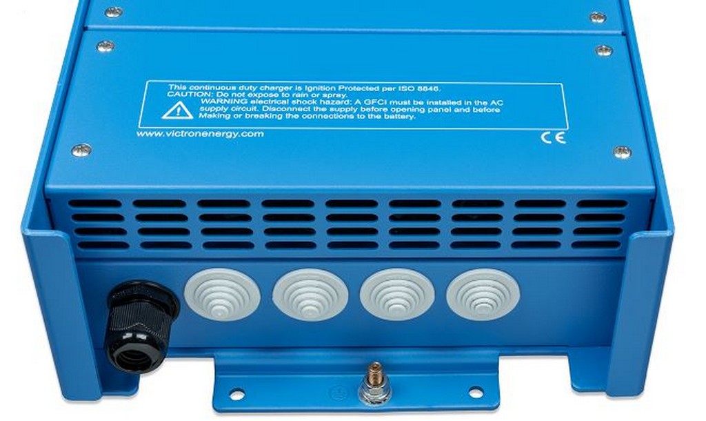 Victron Centaur lader 12/40 (3) 90-265V AC