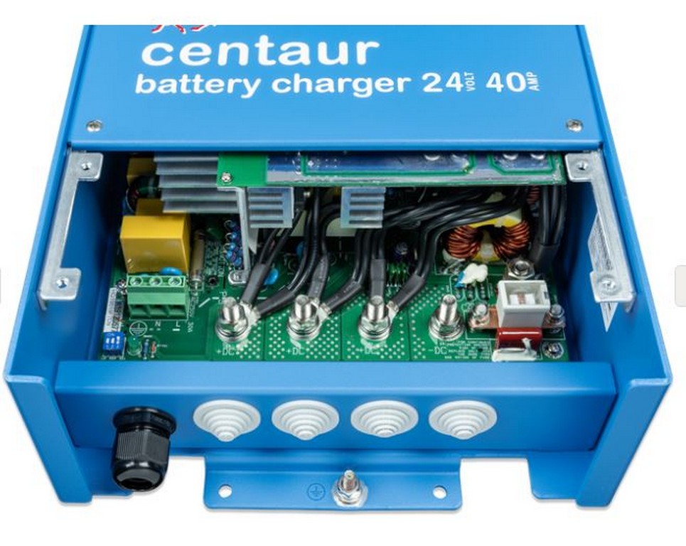Victron Centaur lader 24/40 (3) 90-265V AC
