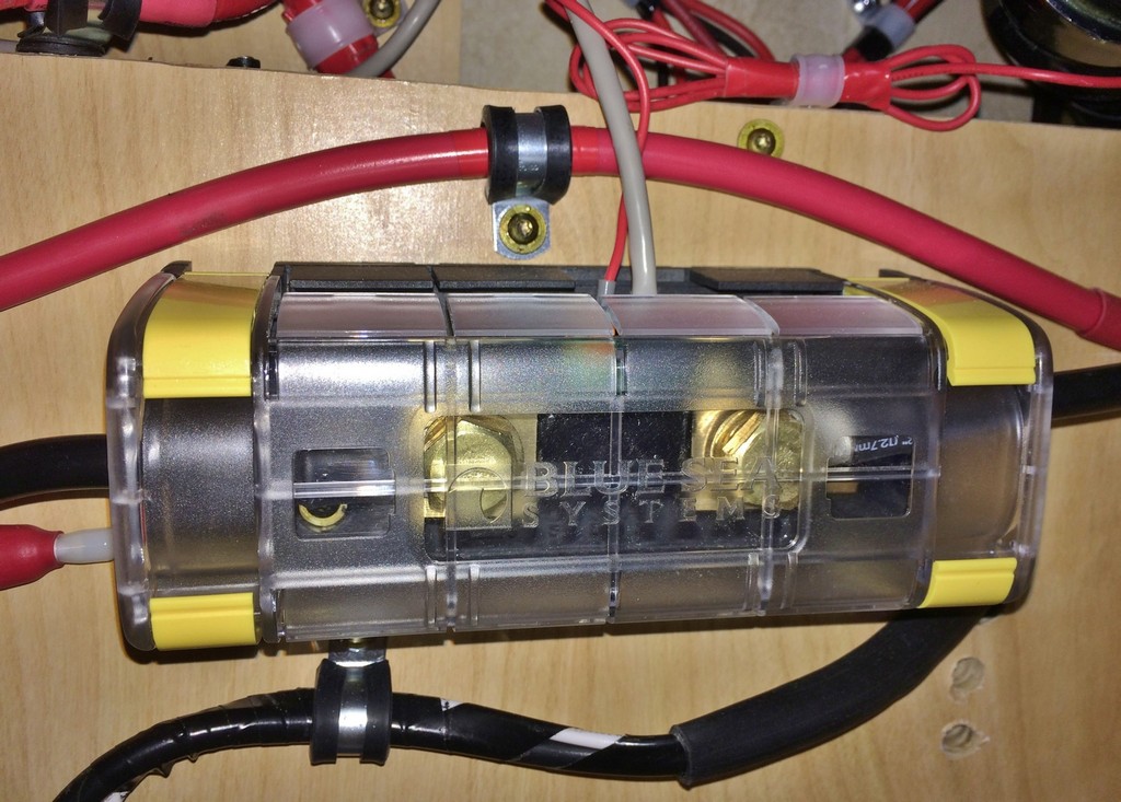 Blue Sea Systems MaxiBus isolatiebox