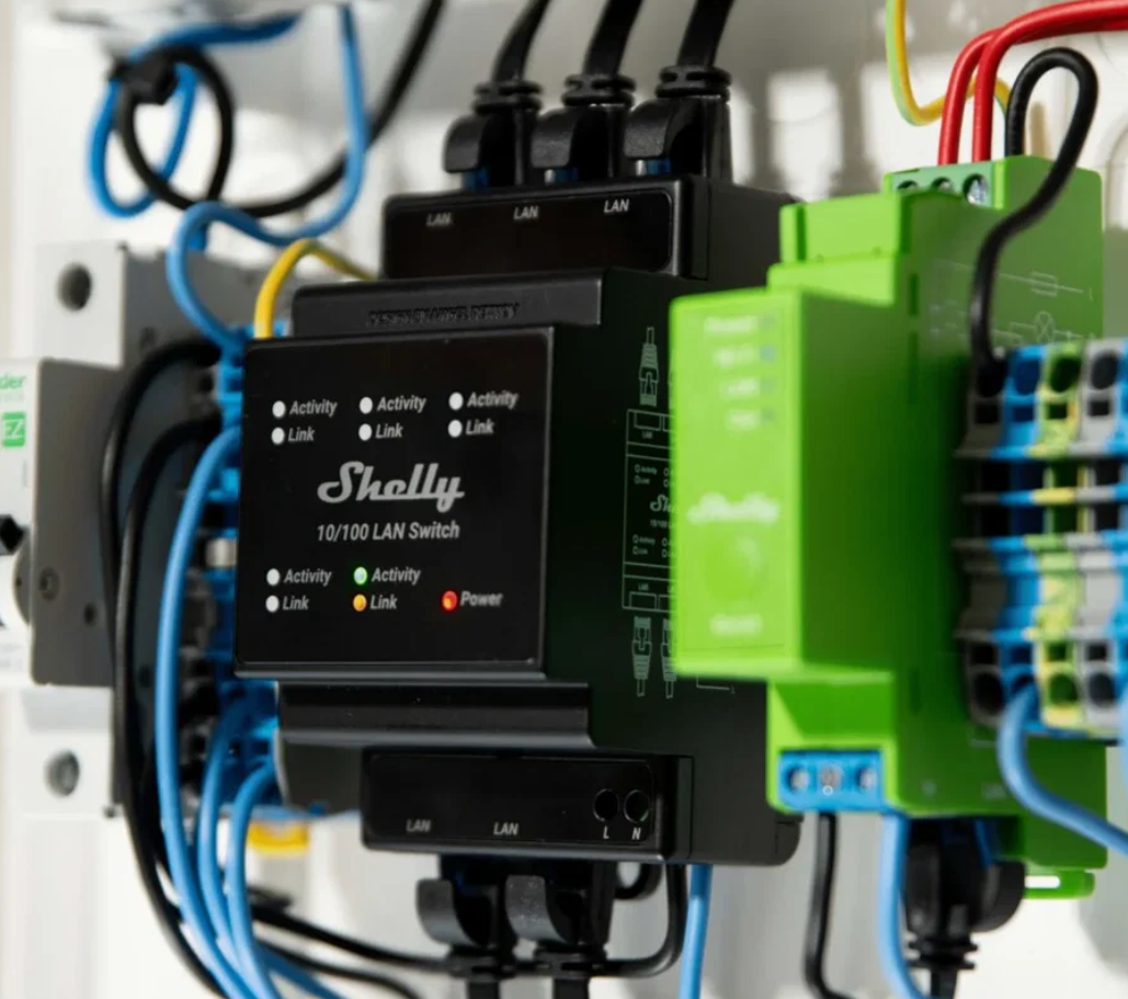 Shelly LAN Ethernet Switch DIN-rail met 5x RJ45-poorten